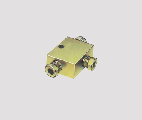 
                            Tee Block
